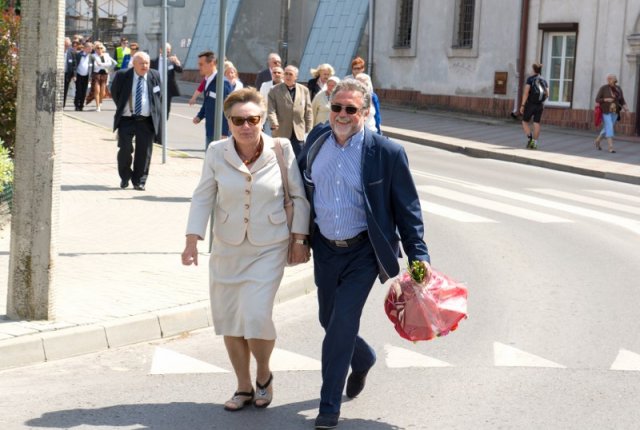 Przemarsz uczestników Jubileuszu Szkoły